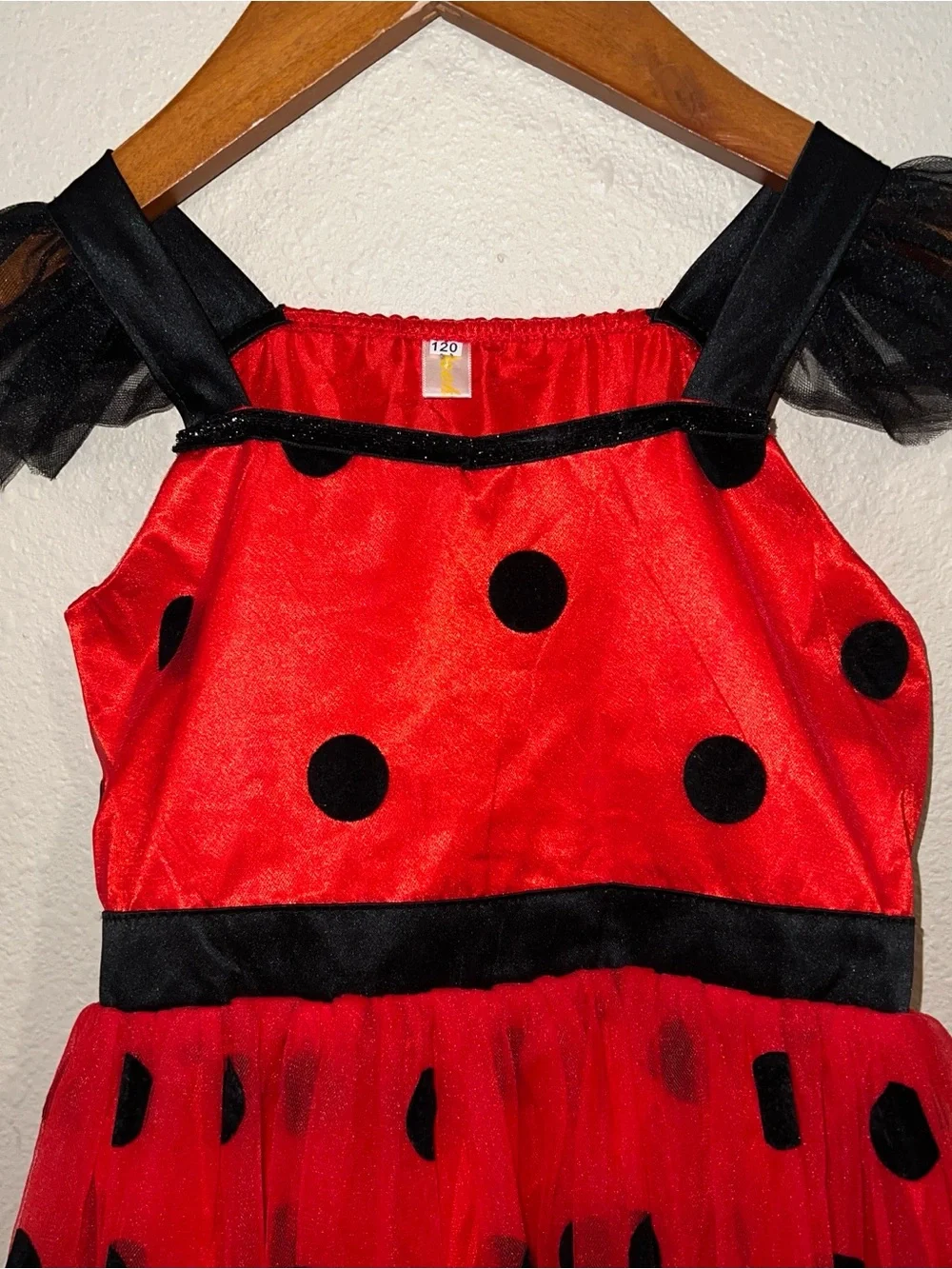 Red and black polka-dot girls' ladybug costume dress tulle skirt sz 120/6